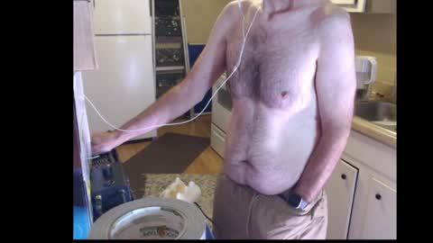 Snapshot of drmbigg chatting on April 7, 7:03 pm Hello Hope you enjoy what you see. I love attention in dirty talk and tips thickcock edging precum dirtyTalk C2C online show from April 7, 7:03 pm