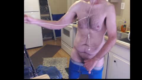 Snapshot of drmbigg chatting on April 9, 11:26 am Hello Hope you enjoy what you see. I love attention in dirty talk and tips thickcock edging precum dirtyTalk C2C online show from April 9, 11:26 am