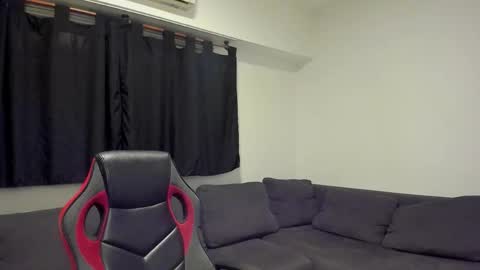 Snapshot of drmozo chatting on February 7, 7:34 am Alexander online show from February 7, 7:34 am