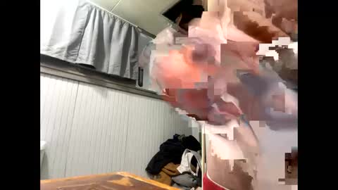 Snapshot of droppingloads82 chatting on February 7, 5:10 am droppingloads82 online show from February 7, 5:10 am