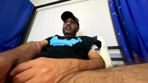 Snapshot of drspunkalott chatting on December 21, 7:26 am drspunkalott online show from December 21, 7:26 am