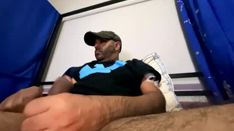 Snapshot of drspunkalott chatting on December 22, 6:43 am drspunkalott online show from December 22, 6:43 am