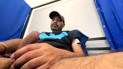 Snapshot of drspunkalott chatting on January 14, 6:02 pm drspunkalott online show from January 14, 6:02 pm