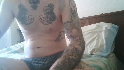Snapshot of drtboy29 chatting on February 23, 8:28 am drtboy29 online show from February 23, 8:28 am
