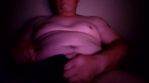 Snapshot of drtydawg208 chatting on September 25, 12:09 pm drtydawg208 online show from September 25, 12:09 pm