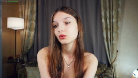 Polly day and Amelia night online show from January 13, 6:49 am