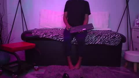 Snapshot of dsexordium chatting on December 18, 5:00 pm dsexordium online show from December 18, 5:00 pm