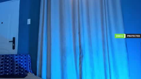 duamilktits online show from March 14, 8:53 am