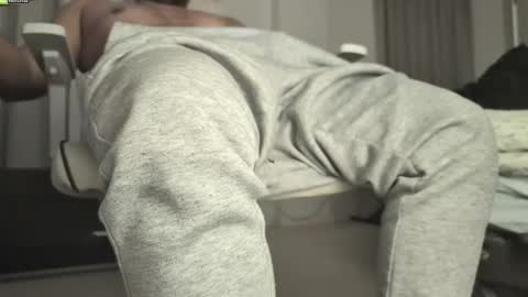 dude31517 online show from March 29, 11:05 pm