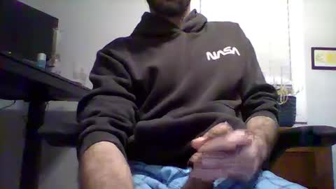 Snapshot of dudeman757 chatting on January 10, 7:35 am dudeman757 online show from January 10, 7:35 am