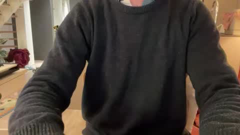 Snapshot of duerythe2 chatting on April 5, 12:08 am Pierre online show from April 5, 12:08 am