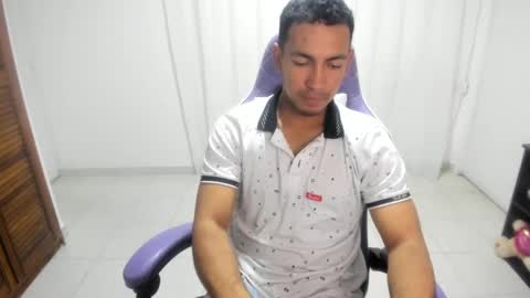 Snapshot of duilber chatting on October 24, 3:08 pm Duilber online show from October 24, 3:08 pm