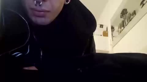 Snapshot of duke2deville chatting on February 11, 8:25 pm duke2deville online show from February 11, 8:25 pm