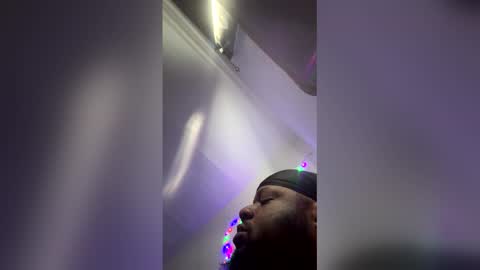 dukeb2 online show from February 3, 3:50 pm