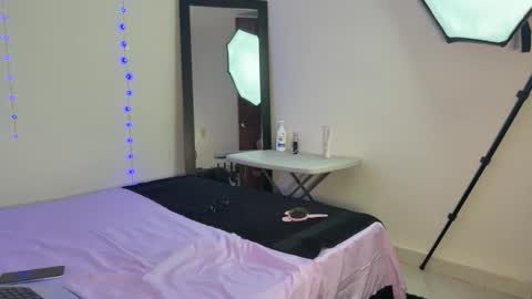 dulce765 online show from November 2, 3:20 am