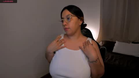 Snapshot of dulce_brithany chatting on October 17, 11:13 am dulce brithany online show from October 17, 11:13 am