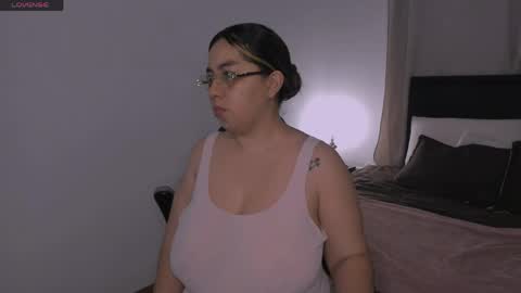 Snapshot of dulce_brithany chatting on May 25, 10:54 am dulce brithany online show from May 25, 10:54 am