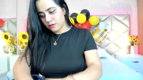 Snapshot of dulce_hiil_ chatting on October 1, 3:34 am Monday 5-2 am From Tuesday to Friday5-1 am Colombia time online show from October 1, 3:34 am