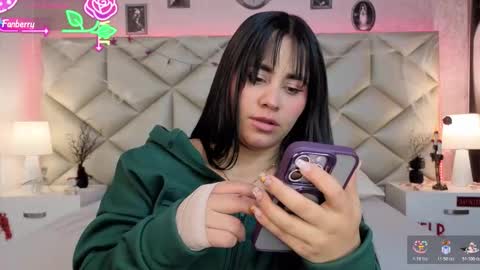 Snapshot of dulce_hiil_ chatting on October 19, 11:55 am Monday 5-2 am From Tuesday to Friday5-1 am Colombia time online show from October 19, 11:55 am