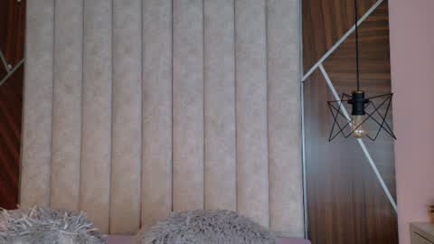 Snapshot of dulce_holy chatting on July 7, 7:23 am DULCE HOLY online show from July 7, 7:23 am