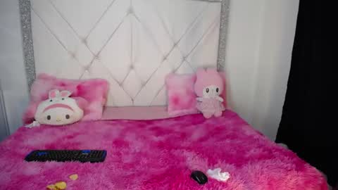 dulce_kiy online show from May 19, 8:53 am