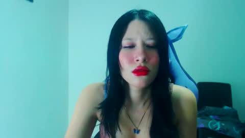dulce_mauren online show from November 30, 6:28 am