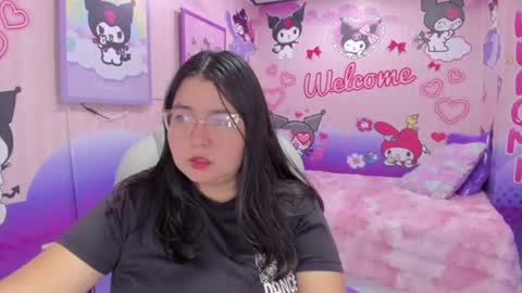 Dulce  online show from June 25, 11:59 am