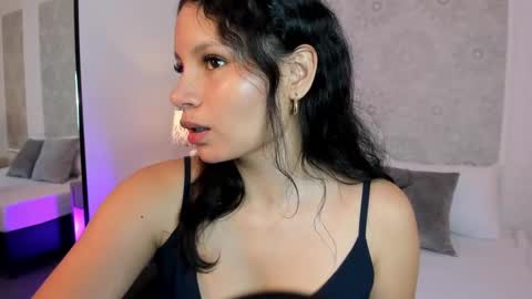 Snapshot of dulce_natyy chatting on September 11, 2:22 am N A T Y online show from September 11, 2:22 am