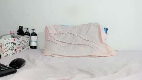 Snapshot of dulce_princss_ chatting on March 2, 7:15 am dulce online show from March 2, 7:15 am