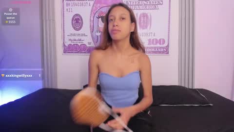Snapshot of dulce_quintana chatting on September 29, 12:10 pm dulce_quintana online show from September 29, 12:10 pm