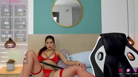 V I C T O R I A online show from February 28, 9:33 pm