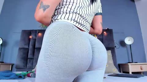DULCE AURORA online show from May 5, 2:52 am