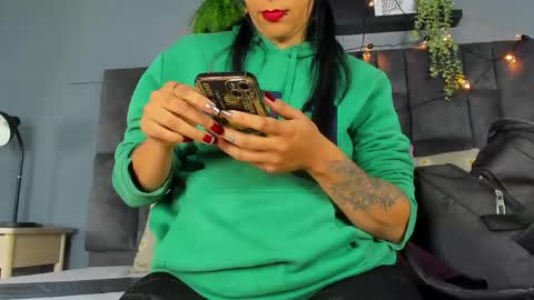 DULCE AURORA online show from May 6, 2:51 am