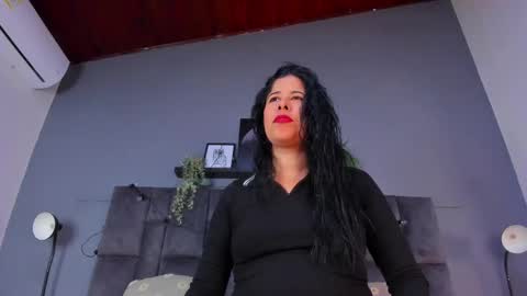 DULCE AURORA online show from May 18, 1:24 am
