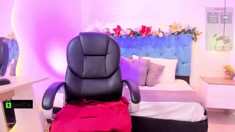 Dulce Baker online show from December 21, 3:35 am