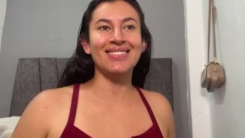 dulceizzy online show from May 7, 1:22 am