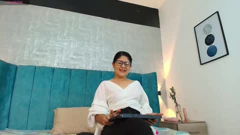 dulce nena online show from March 14, 11:26 am