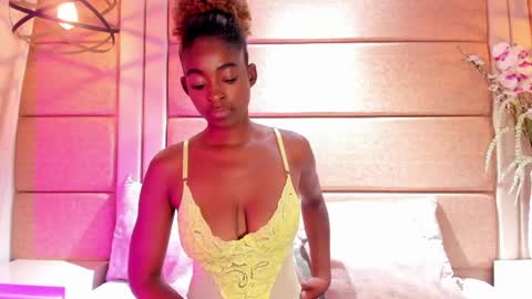 Dulce online show from March 26, 2:22 pm