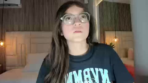 dulcevela online show from September 11, 10:43 pm