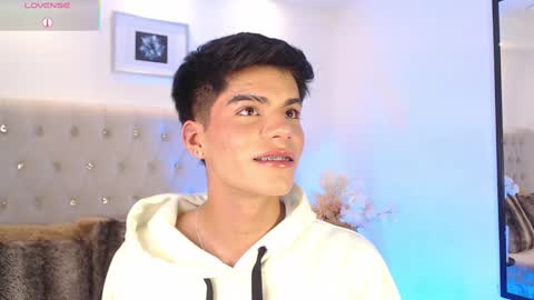 Snapshot of dulcey_ chatting on September 22, 5:20 am Dulcey online show from September 22, 5:20 am