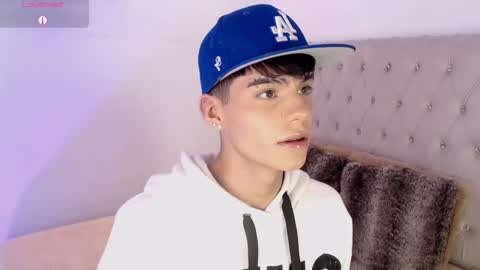 Snapshot of dulcey_ chatting on October 6, 7:17 am Dulcey online show from October 6, 7:17 am