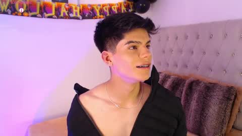 Snapshot of dulcey_ chatting on October 7, 4:20 am Dulcey online show from October 7, 4:20 am