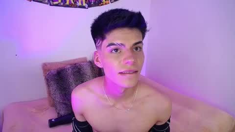 Snapshot of dulcey_ chatting on October 8, 3:48 am Dulcey online show from October 8, 3:48 am