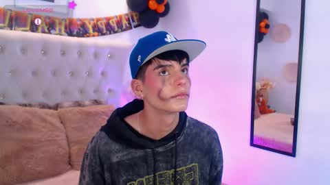 Snapshot of dulcey_ chatting on October 25, 5:59 am Dulcey online show from October 25, 5:59 am