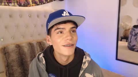 Snapshot of dulcey_ chatting on October 27, 5:22 am Dulcey online show from October 27, 5:22 am