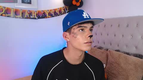 Snapshot of dulcey_ chatting on October 29, 3:53 am Dulcey online show from October 29, 3:53 am