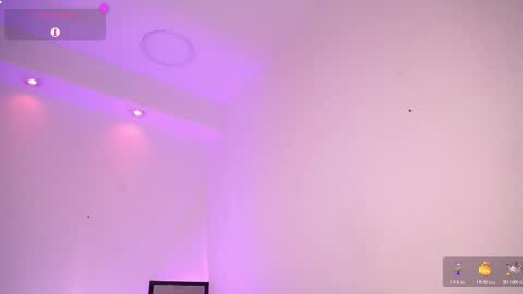 Snapshot of dulcey_ chatting on November 3, 10:49 am Dulcey online show from November 3, 10:49 am