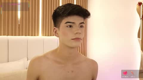 Snapshot of dulcey_ chatting on February 18, 4:19 am Dulcey online show from February 18, 4:19 am