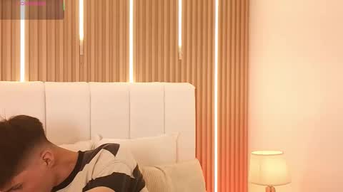 Snapshot of dulcey_ chatting on March 11, 5:35 am Dulcey online show from March 11, 5:35 am