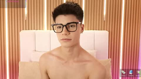 Snapshot of dulcey_ chatting on April 1, 4:02 am Dulcey online show from April 1, 4:02 am